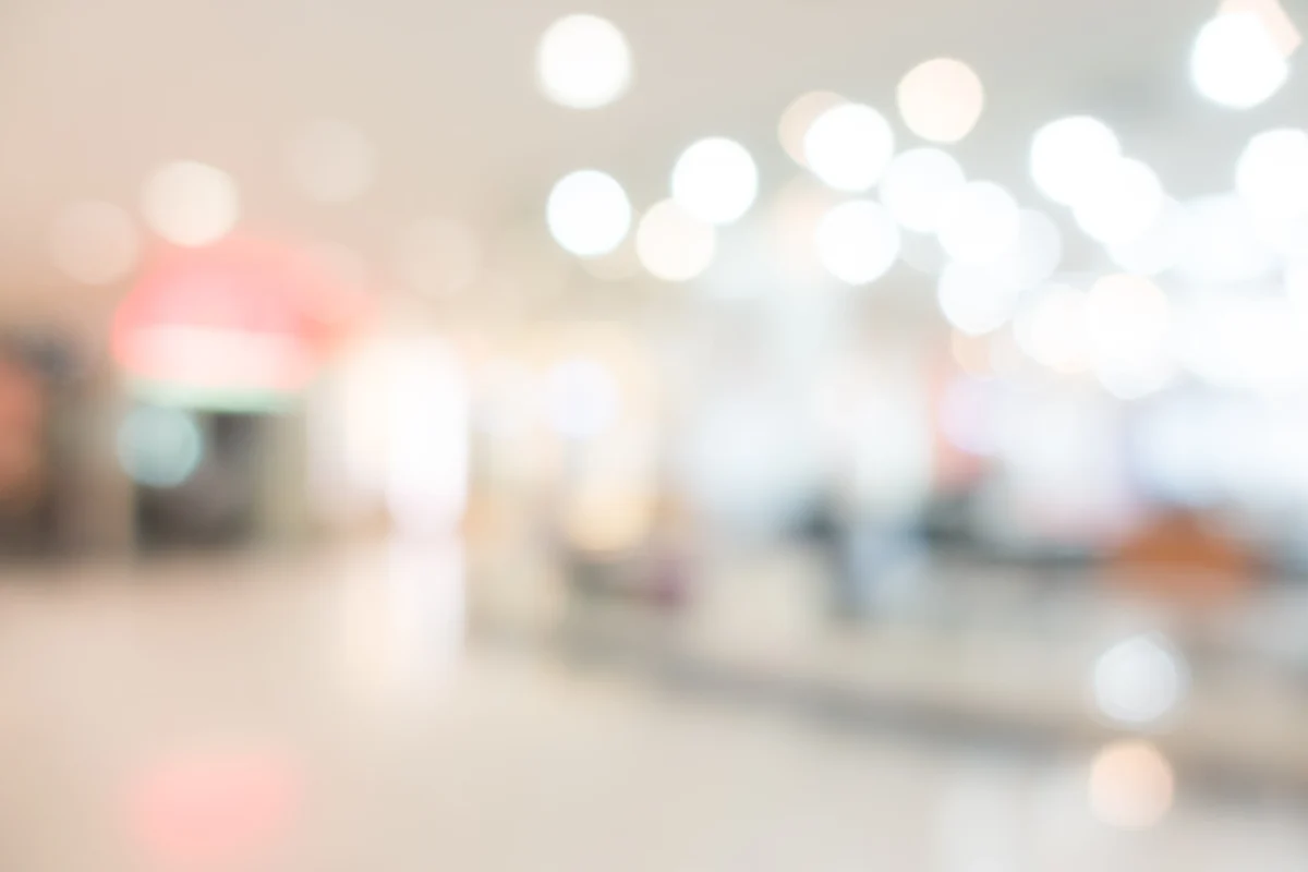 模糊画面代表着团队协作中预期的模糊，领导能力差的表现。